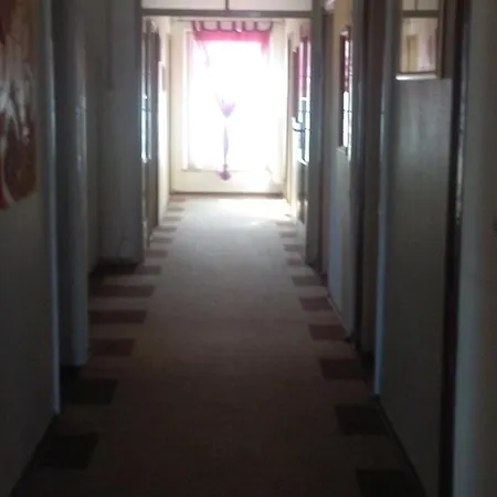 Sonne בית הארחה אולם